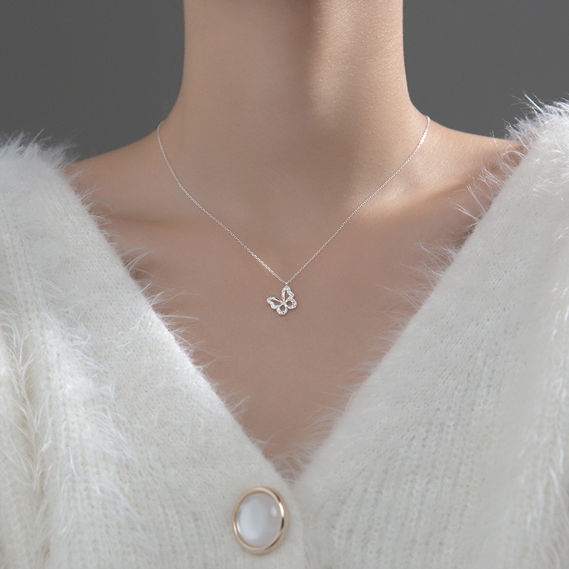 Fashion Hollow Diamond Butterfly Pendant Necklace Women Metal Adjustable Silver Necklaces Party Jewelry Accessories