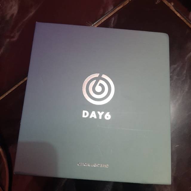 Preloved DAY6 OFFICIAL LIGHTBAND