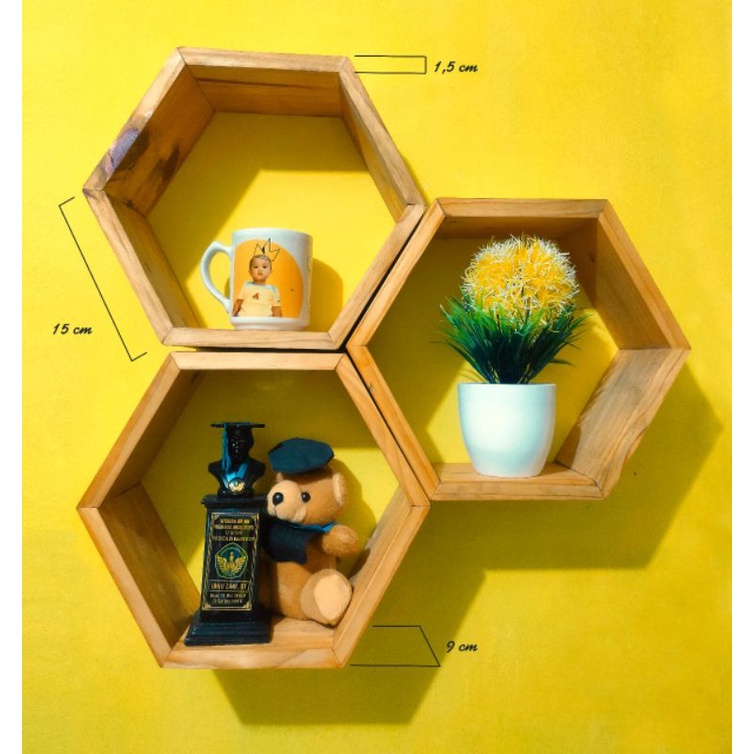 Rak Hexagonal / Ambalan hexagonal dinding kayu.