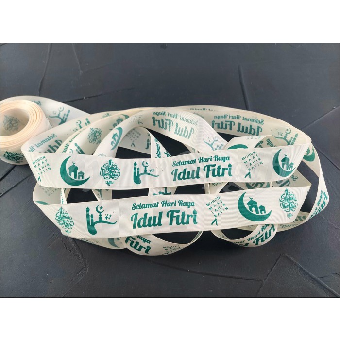 

Pita Idul Fitri -GrossGrain; Salem ;Lebar 3.8 cm Panjang 20 yard