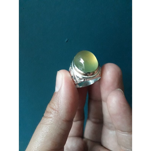 Cincin akik solar