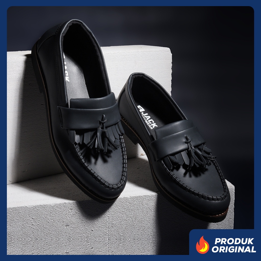 AARON BLACK ORIGINAL x JACK Sepatu Loafers Hitam Pria Slip On Simple Formal Casual Kerja Kantor Slop Resmi Kantoran Pesta Kondangan Selop Jalan Santai Hangout Kuliah Penny Loafer Semi Kulit Premium Men Footwear Big Size Jumbo Ukuran Besar 44 Keren Terbaru