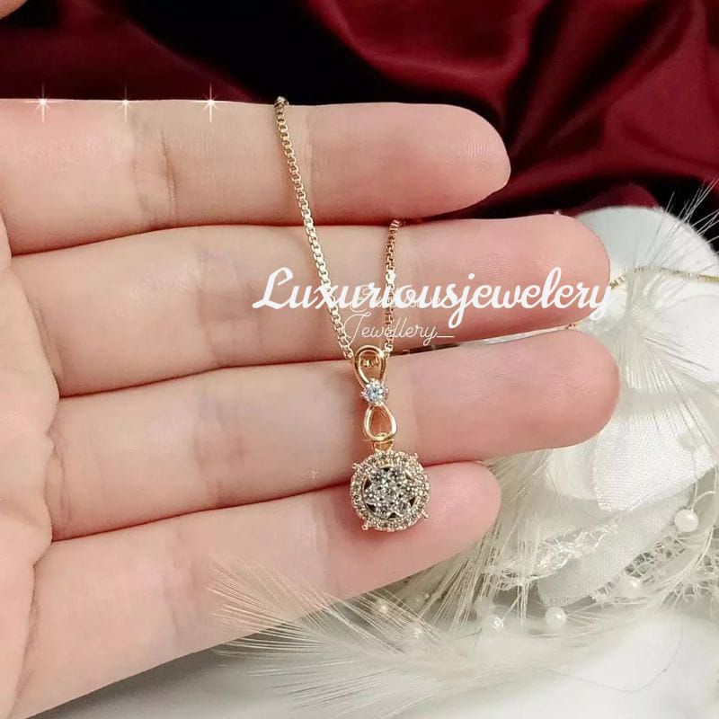 Luxuriousjewelery- Kalung Replika Berlian Eropa