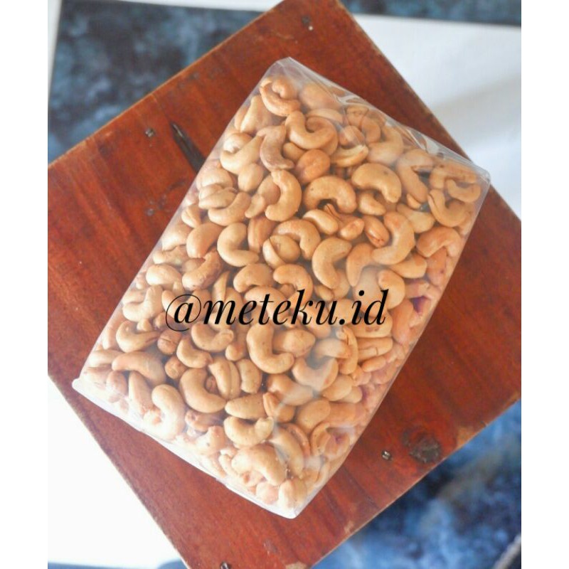 

Kacang mede matang 1kg asli wonogiri