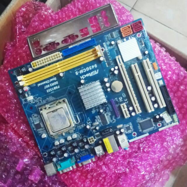 Mainboard Lga 775 ddr2 945 plus processor C2D e6xxx