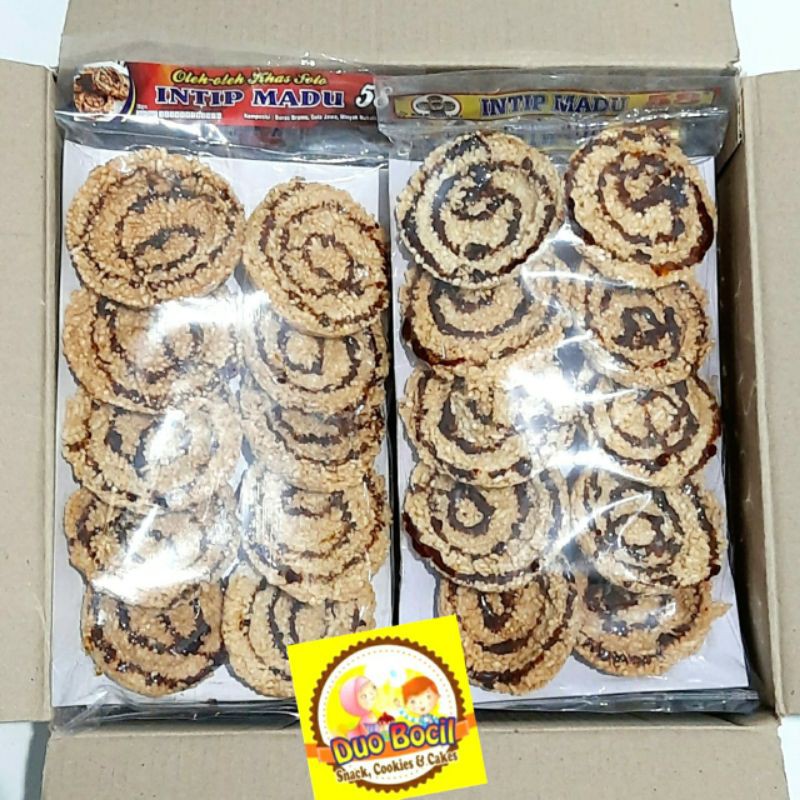 

Intip Madu Rengginang Manis Khas Solo - Duo Bocil Snack