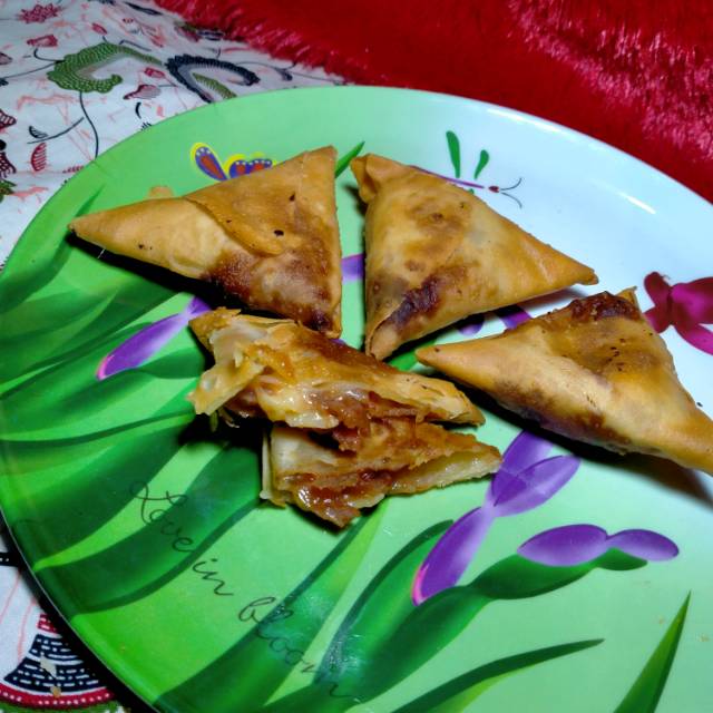 

- SAMBOSA KEBAB MOZARELLA-
