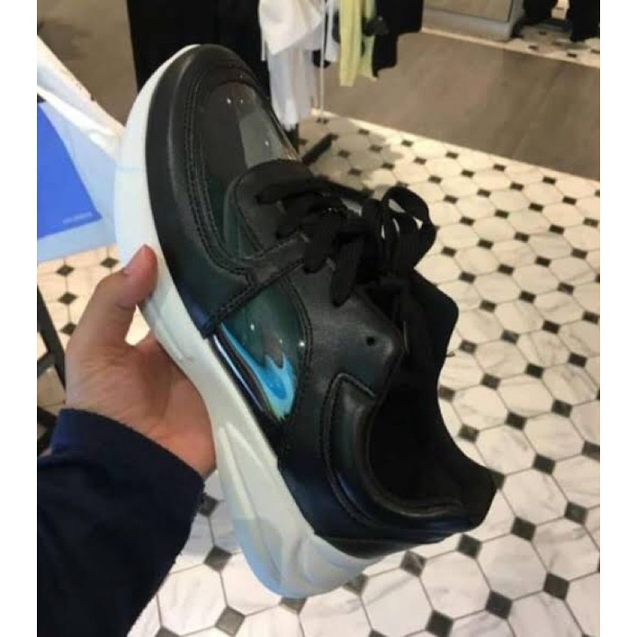 PRELOVE SEPATU COLORBOX