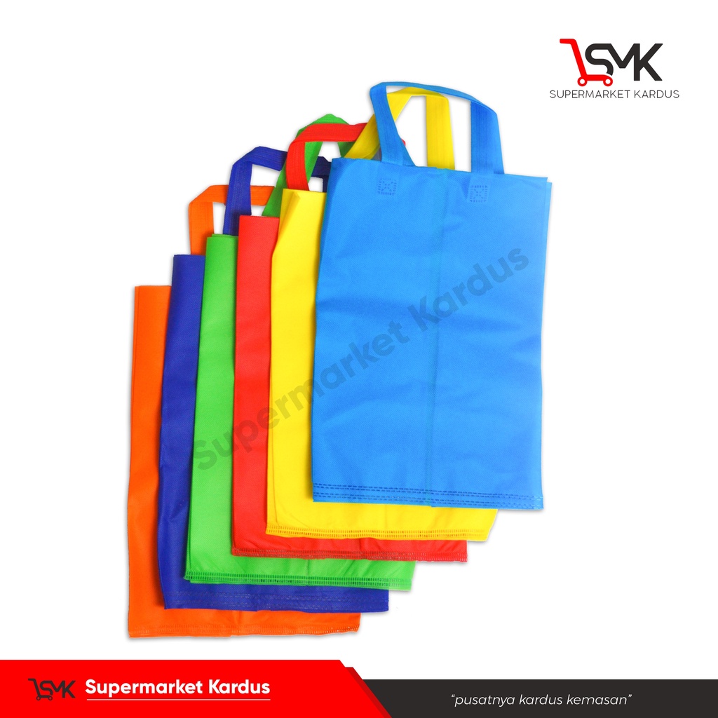 

Tas Spunbond Biasa ( 25x40x25 cm ) tasspunbond/goodiebag/taskain/taskado