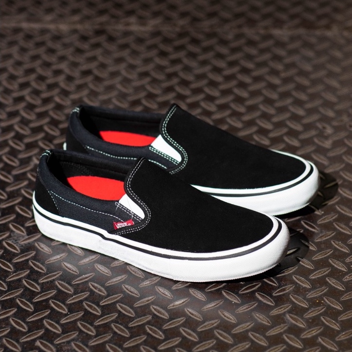 Sepatu Vans Slip On Pro Black White-3