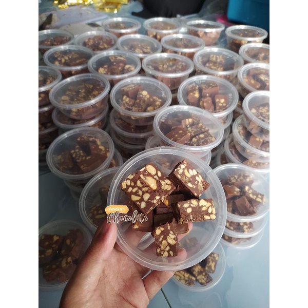 Olivoliv Snack Coklat Sq Box Silver Queen Patahan 250Gr 100Gr Andin Coklat (Baca Deskripsi)