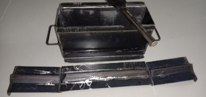 Cetakan Batako Model Engsel Ukuran 30x15x10cm