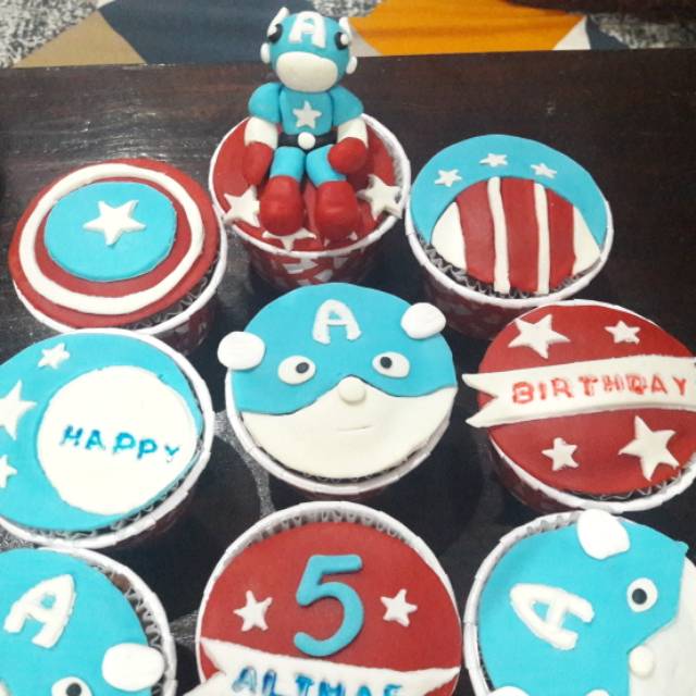 

Cupcake karakter kapten america isi 6