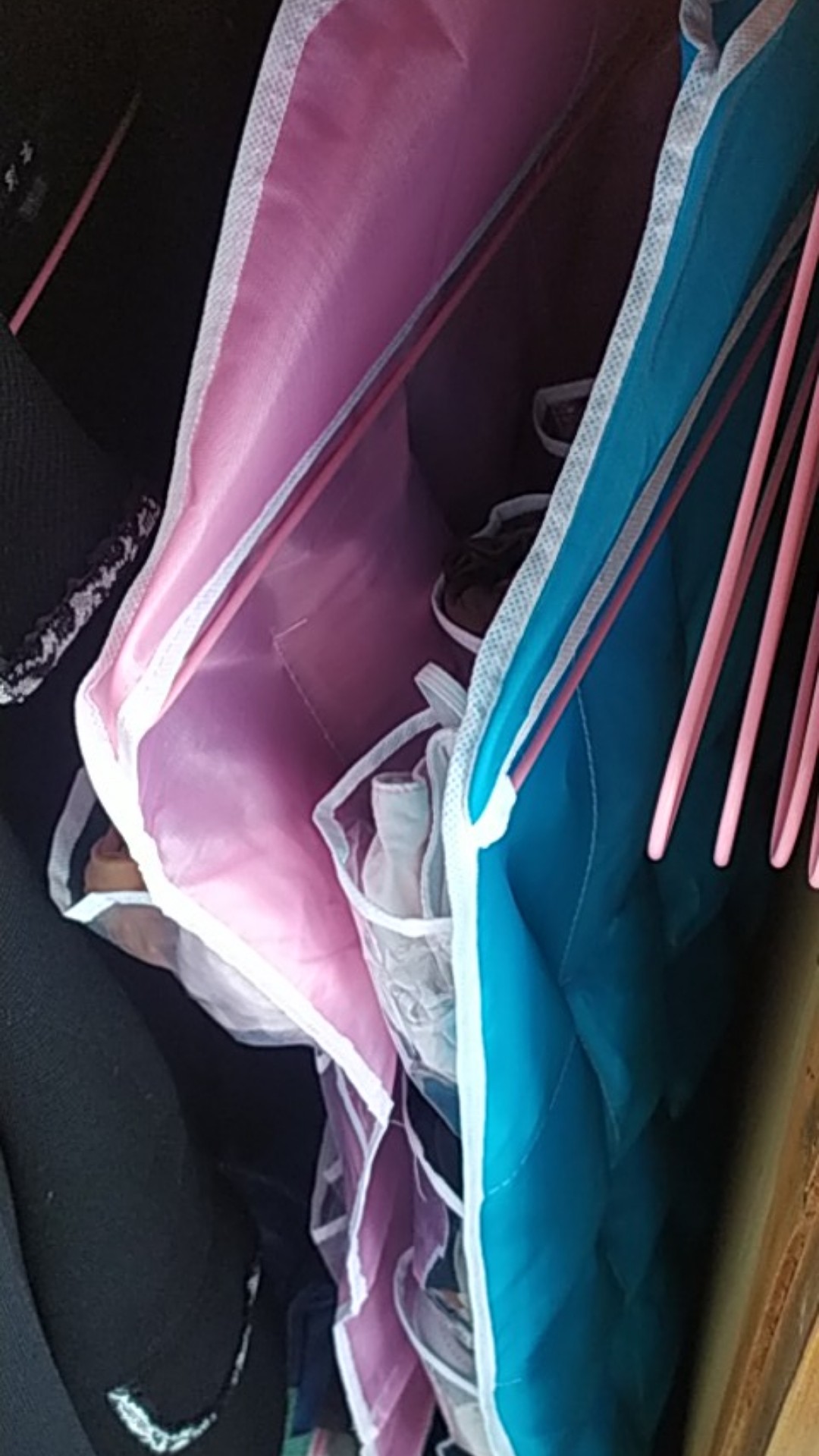 Hanger Gantungan Celana Dalam Wanita 16 Sekat Korean Underwear Pouch Serba Guna