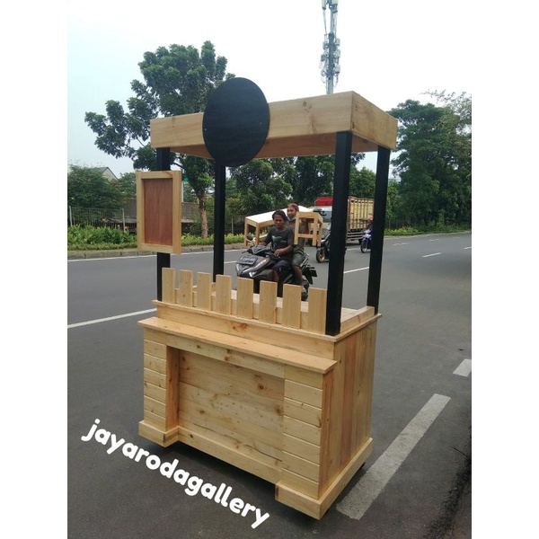 Gerobak booth kayu minimalis