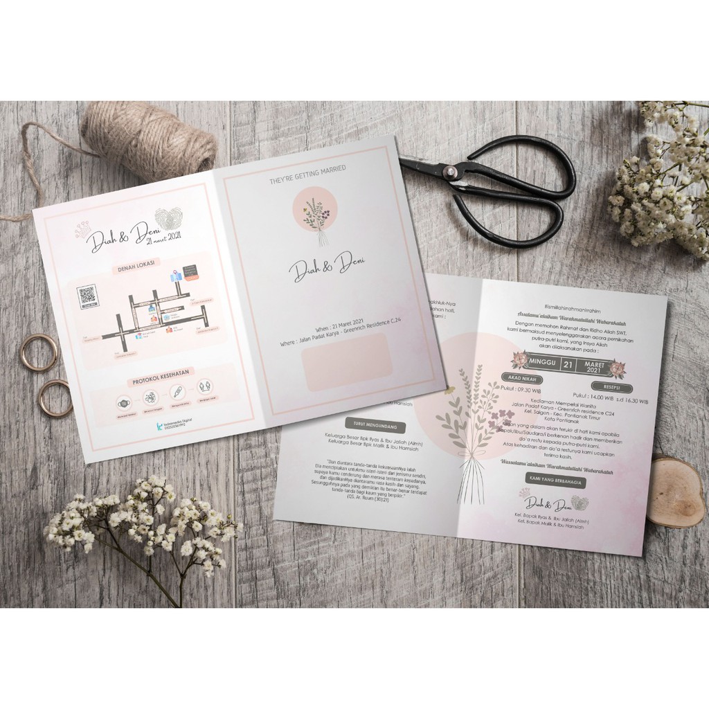 

Undangan Pernikahan Tema Vintage / Rustic Custom Modern, Elegan, Unik Termurah - Kertas Tebal TIK 200 GSM (KODE CSTM-001)