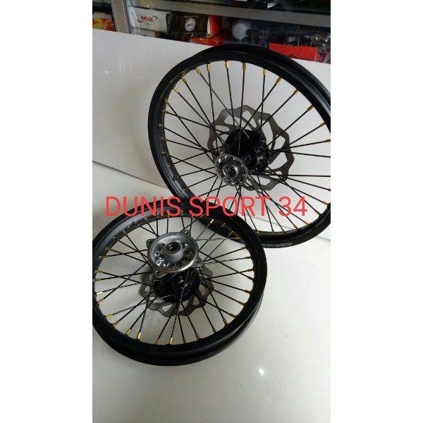 TOPPP!!!!! velg paketan buat klx velg rossi ring 16 19 plus tromol depan belakang lubang 36 plus