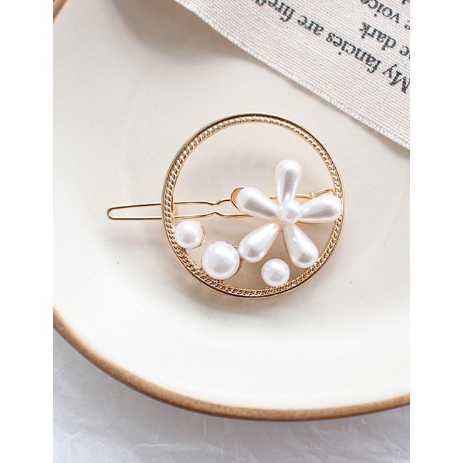 LRC Jepit Rambut Fashion Pearl Daisy Flower Hair Clip F4322X