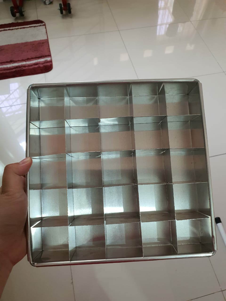 Loyang Brownies sekat loyang sekat brownies kecil banyak Loyang Brownies sekat loyang sekat brownies kecil banyak