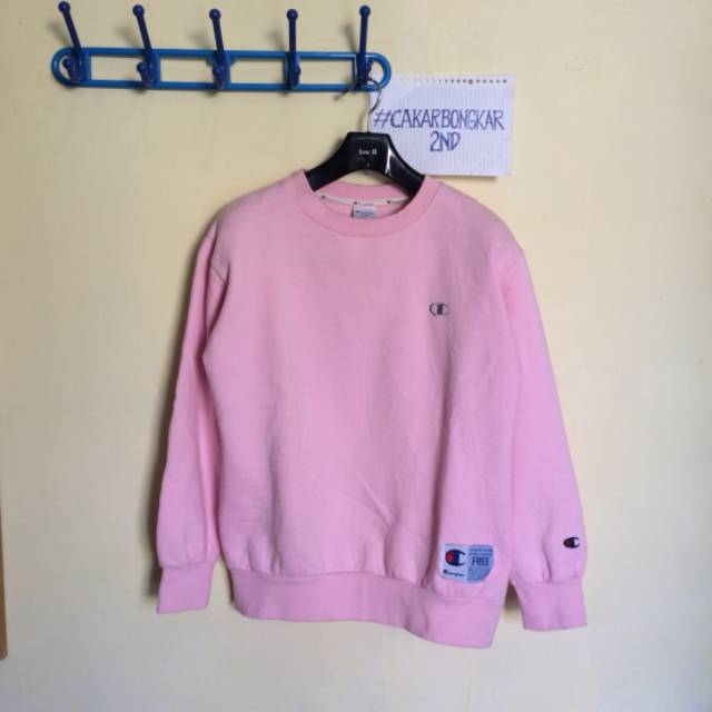 baby pink champion crewneck