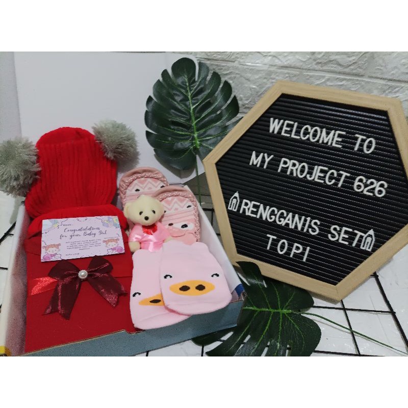 RENGGANIS SET | BABY HAMPERS BAYI GIFT KADO SET | PAKET LAHIRAN BAYI LAKI - LAKI PEREMPUAN UNISEX-Kupluk Red