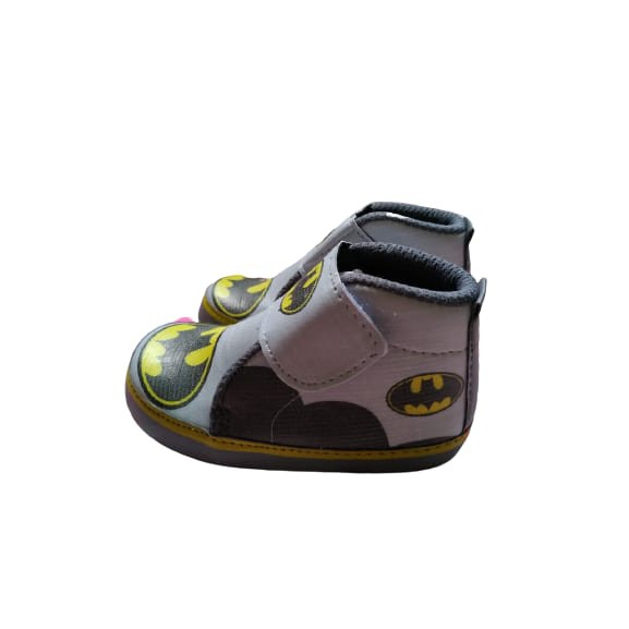 AMH BABY SHOES WARRIOR BATMAN 0-12BLN