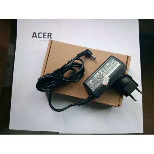 Casan/Charger Laptop Acer Aspire one 722 725 753 756 D257 D260 D270 19v 2.15a