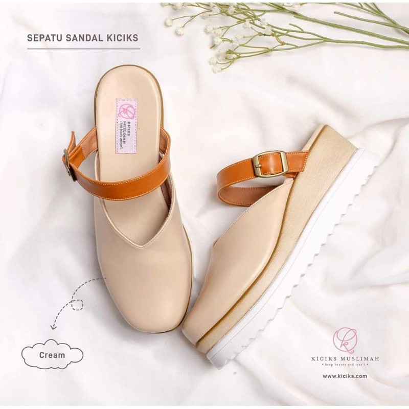 SPANDAL KICIKS MUSLIMAH