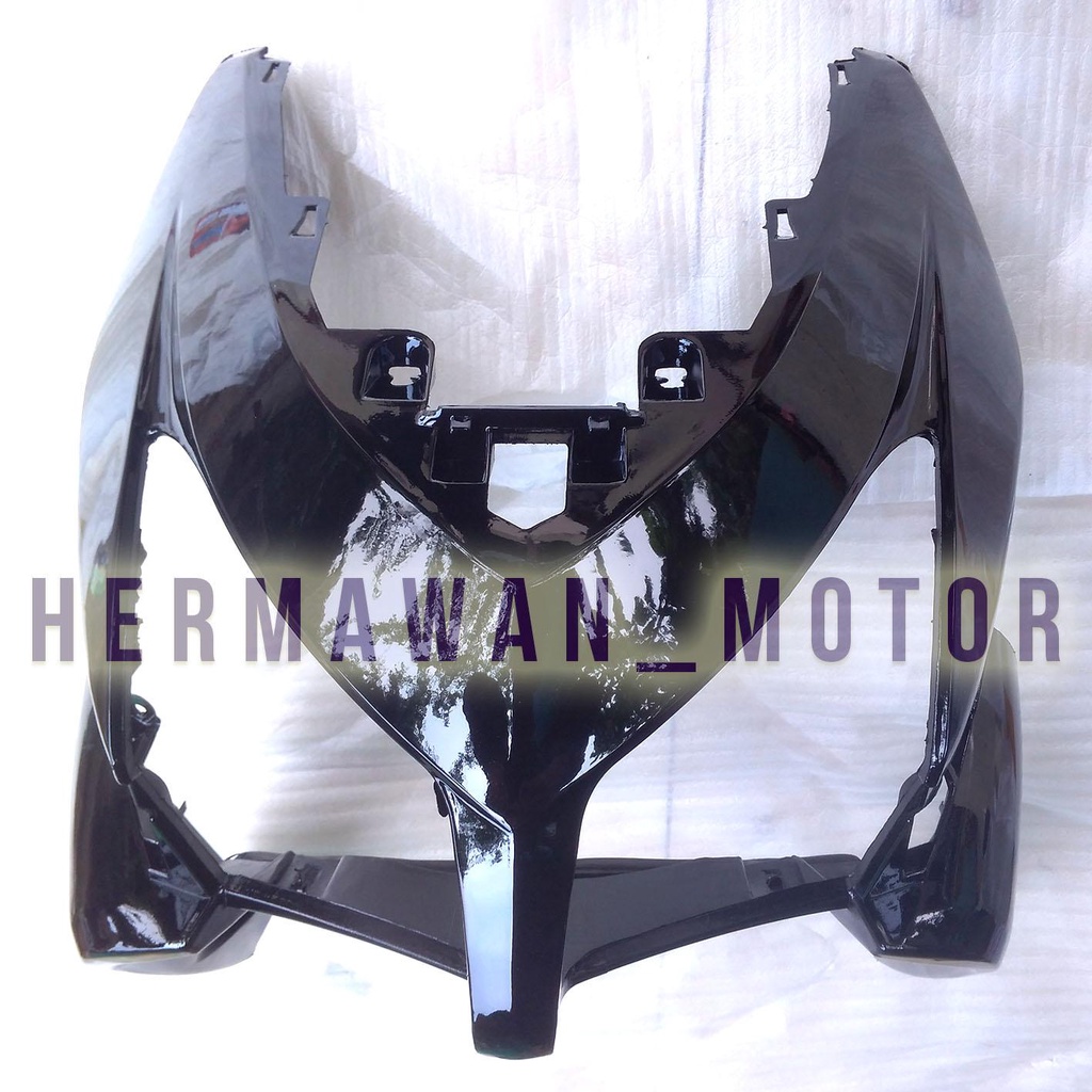 Tameng depan Vario 110 karbu warna hitam