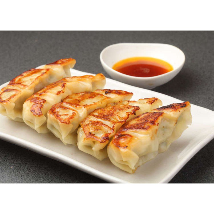 

Gyoza Ayam Isi 50 Pcs - Gyoza/Chicken Dumpling - Gyoza Dimsum Frozen