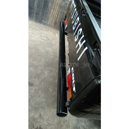 Bumper belakang L300