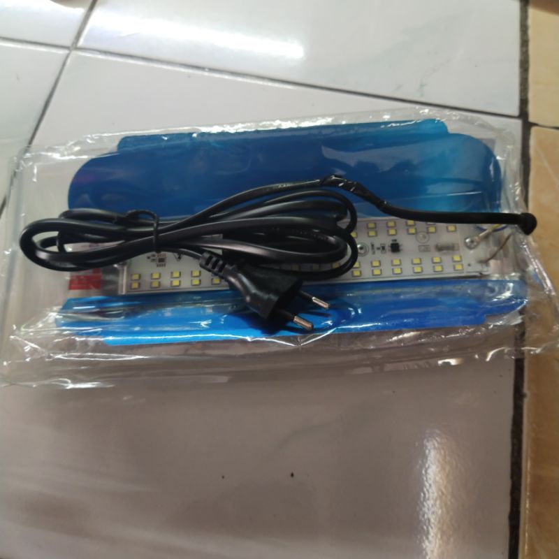 lampu taning aquarium 50 watt tinggal colok