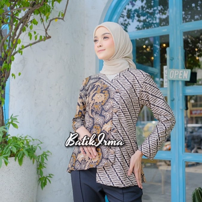 Atasan Blouse Batik Wanita Lengan Panjang Blouse Batik Raja Ampat