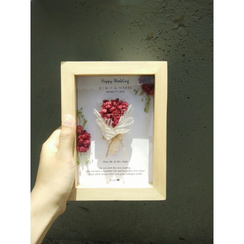 Dried Flower in Frame | Frame 3D