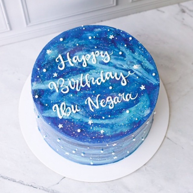 

DUMMY ( Sterofoam ) BIRTHDAY CAKE