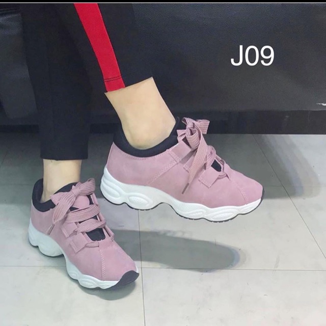 Sneakers J09