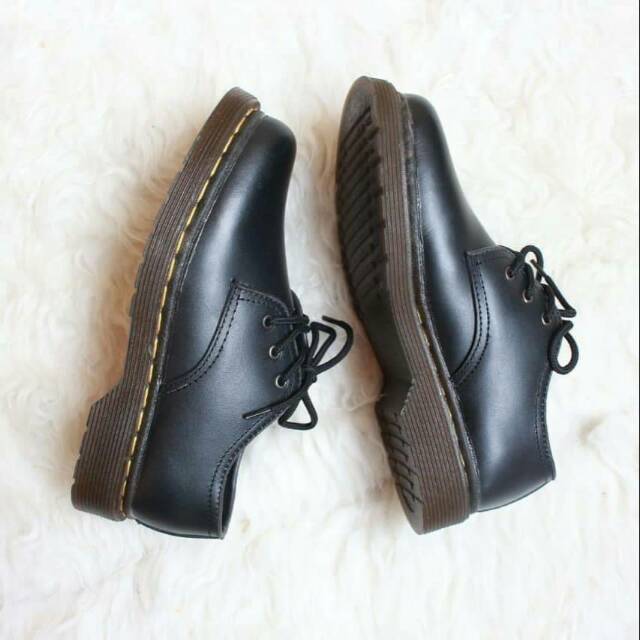 Sepatu Doctmart  Kulit pria Dr Martin / Sepatu low boots / Sepatu pria /Sepatu casual