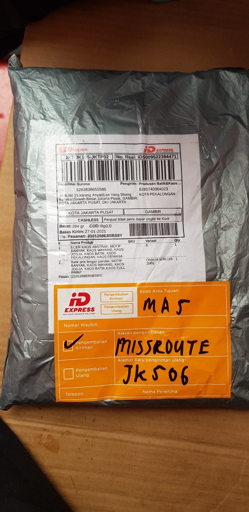 Batik Pria Lengan Pendek, Motif Banyak, Kaos Wayang, Kaos Jogja, Kaos Batik,kaos Full Print