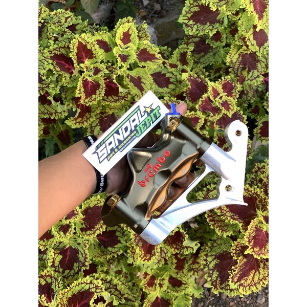 KALIPER BREMBO M50 SET BREKET PNP NINJA R S DAN RR