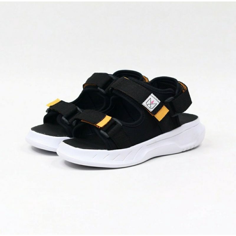 [UK 39] Kyoto Black 4.5 - Sandal Gunung Wanita - Lenorte