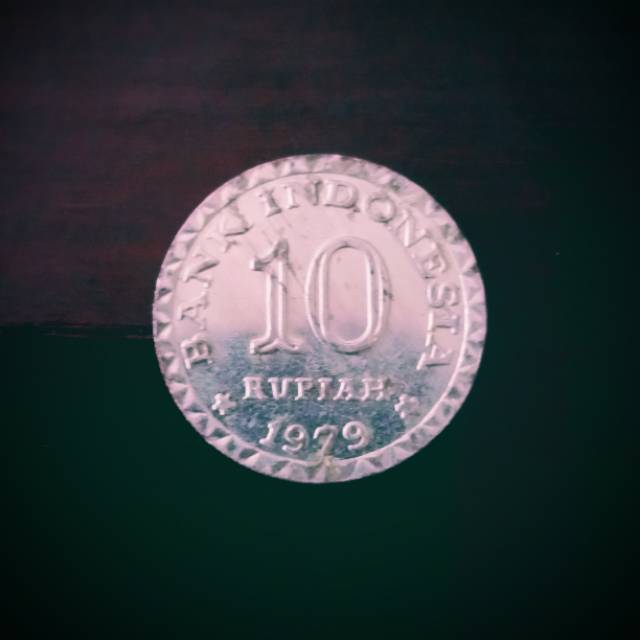 Uang antik koin lama 10 rupiah tahun 1979
