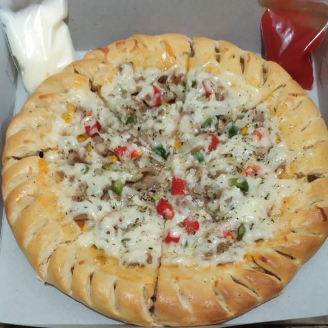 

Pizza saus keju