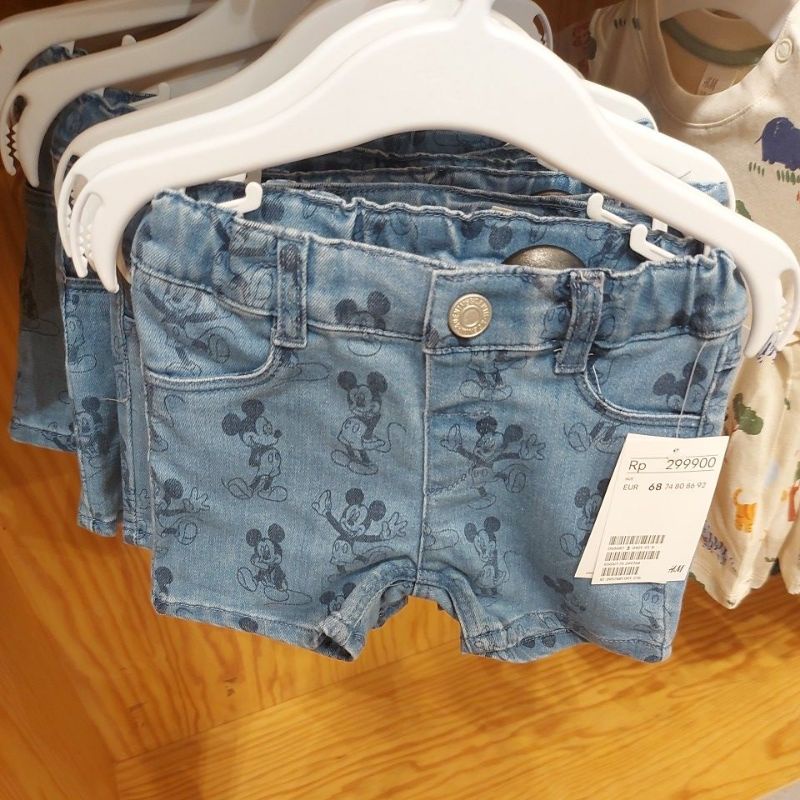H&M BABY CELANA PENDEK MICKEY (STRETCH)