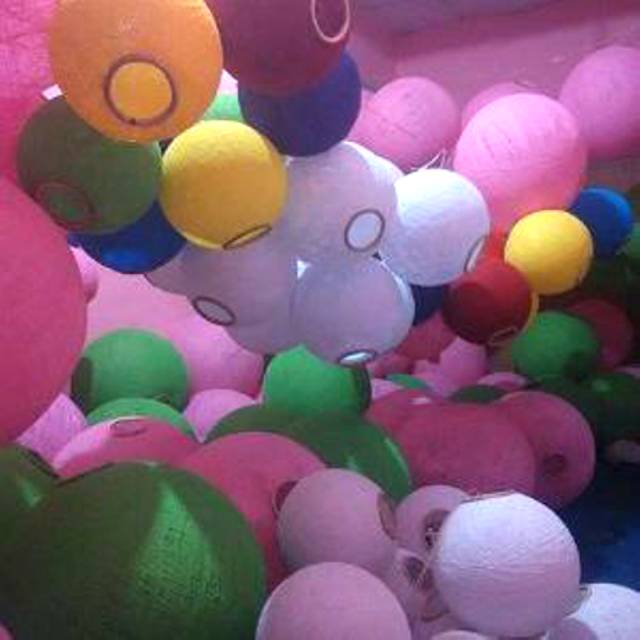 lampion benang aneka warna