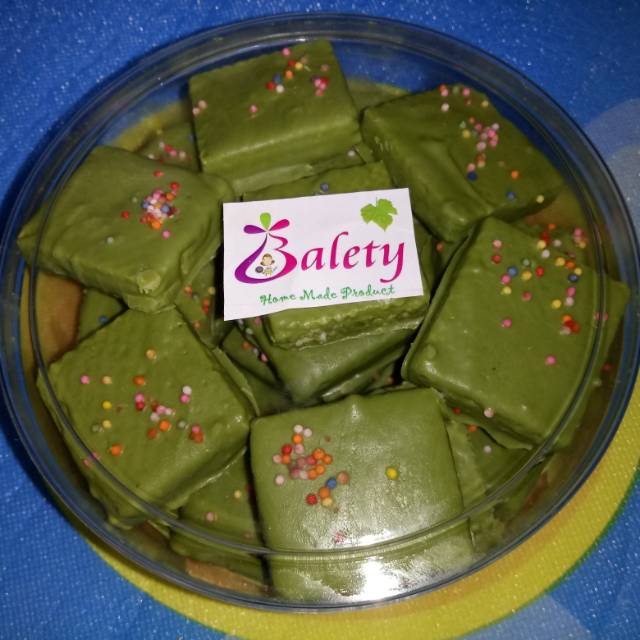 

Greentea salut wafer creamy vanila