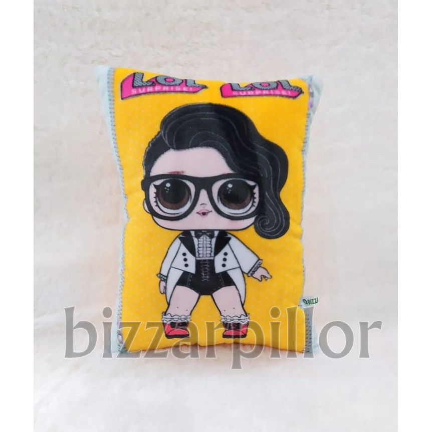 Bizzarpillow Bantal Motif Kartun Ukuran 30x40 cm BZ225