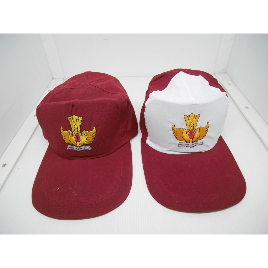 TOPI SEKOLAH SD CEWEK & COWOK MERAH / MERAH PUTIH