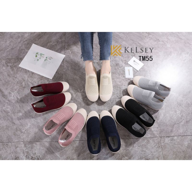 Kelsey Sepatu Slip On Wanita TM55