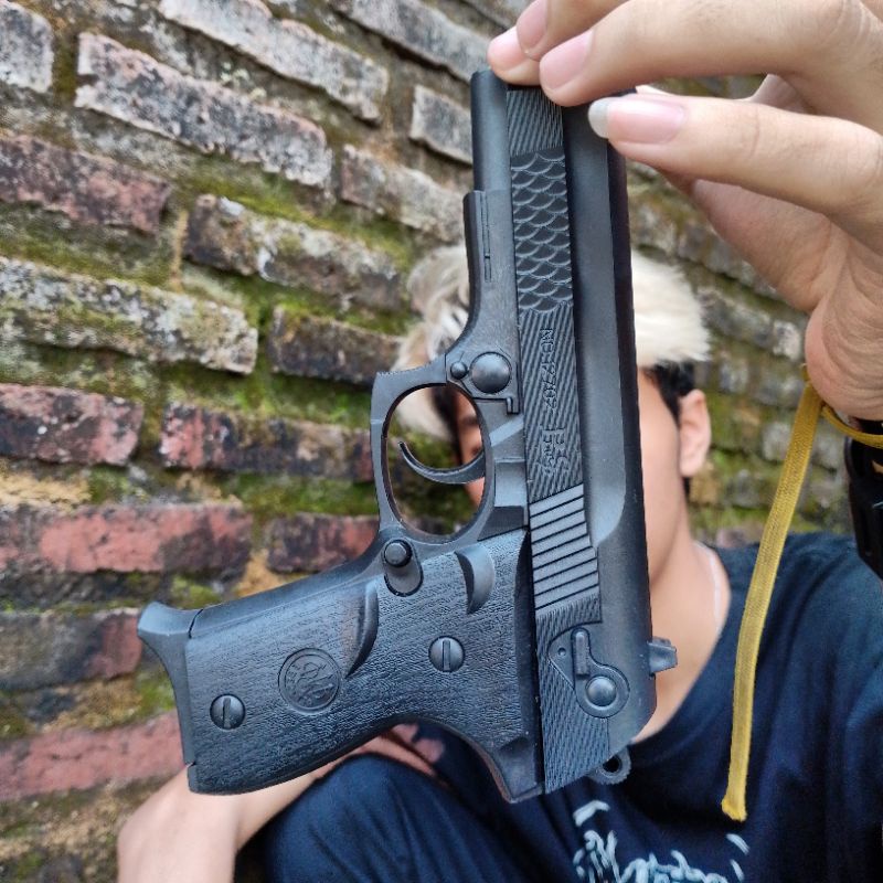 Mainan KOOKANG BEERETA PLASTIK