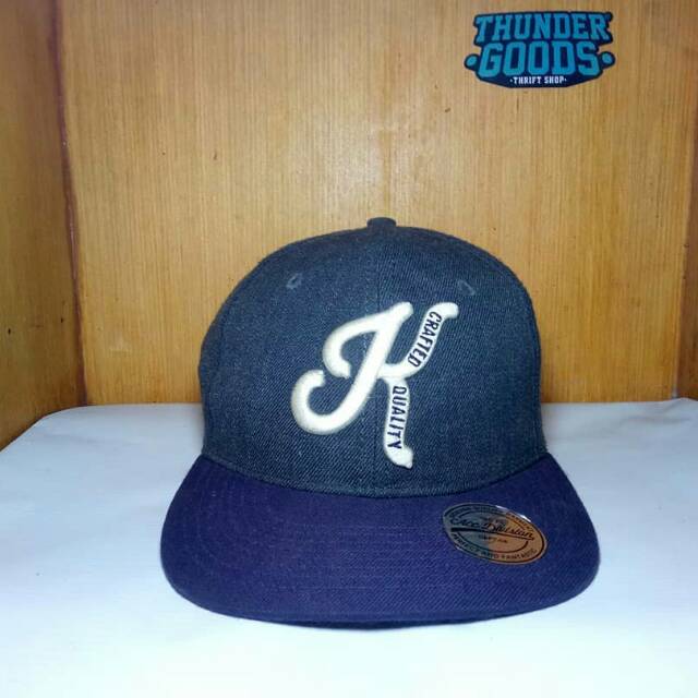 Snapback H&M dan Kenzo